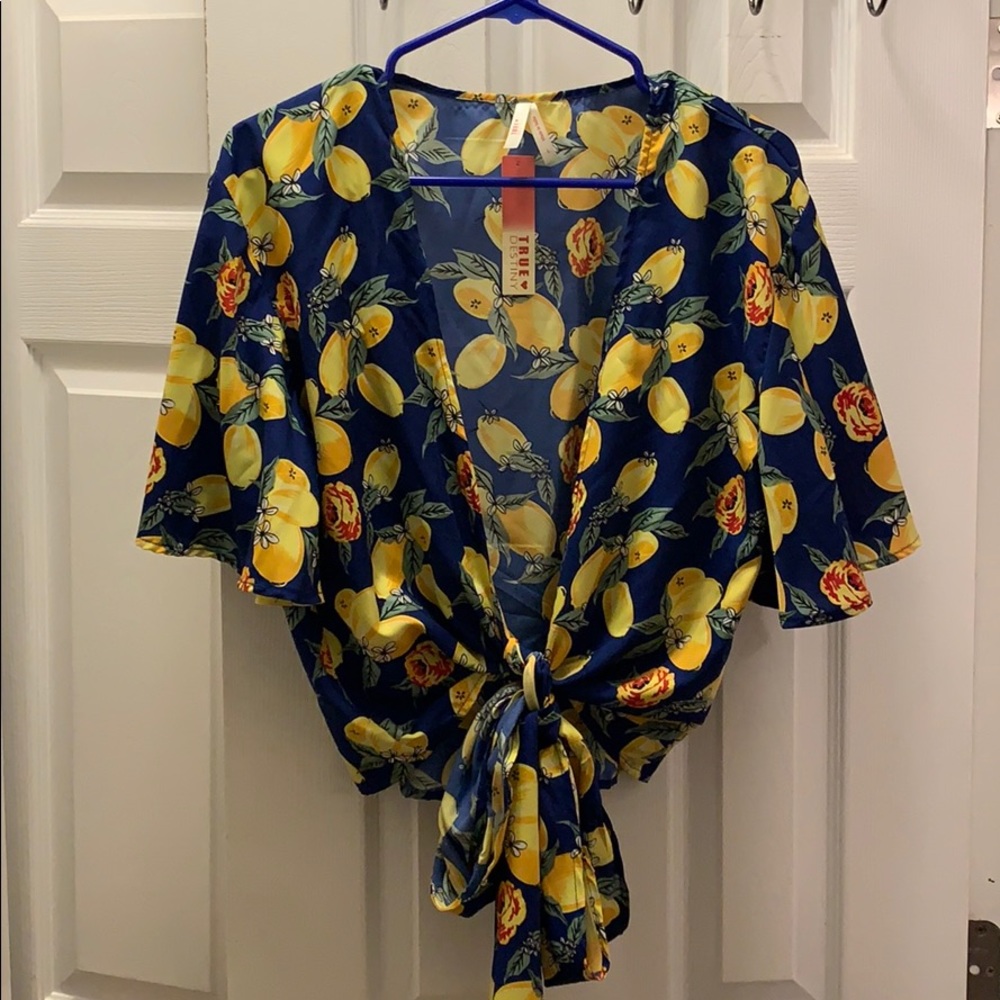 True Destiny Lemon tie top